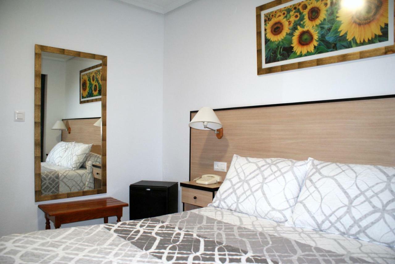 Hotel Carabela 2 Кульера Экстерьер фото